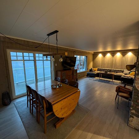 Reine Retro Villa - Cozy Villa With A Fantastic View Exterior foto